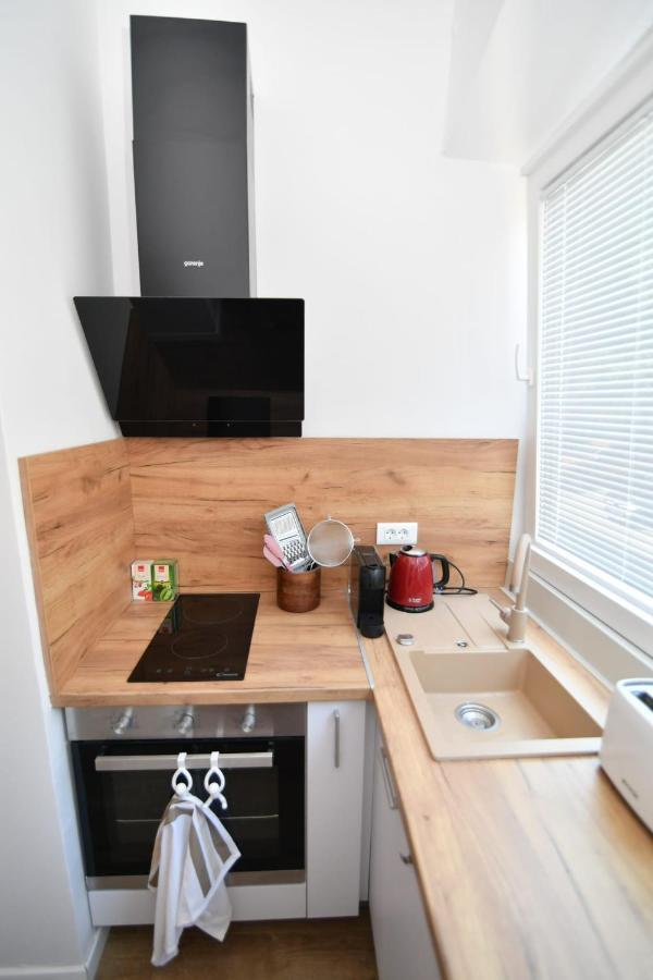 Nicole Apartment Rijeka Eksteriør billede