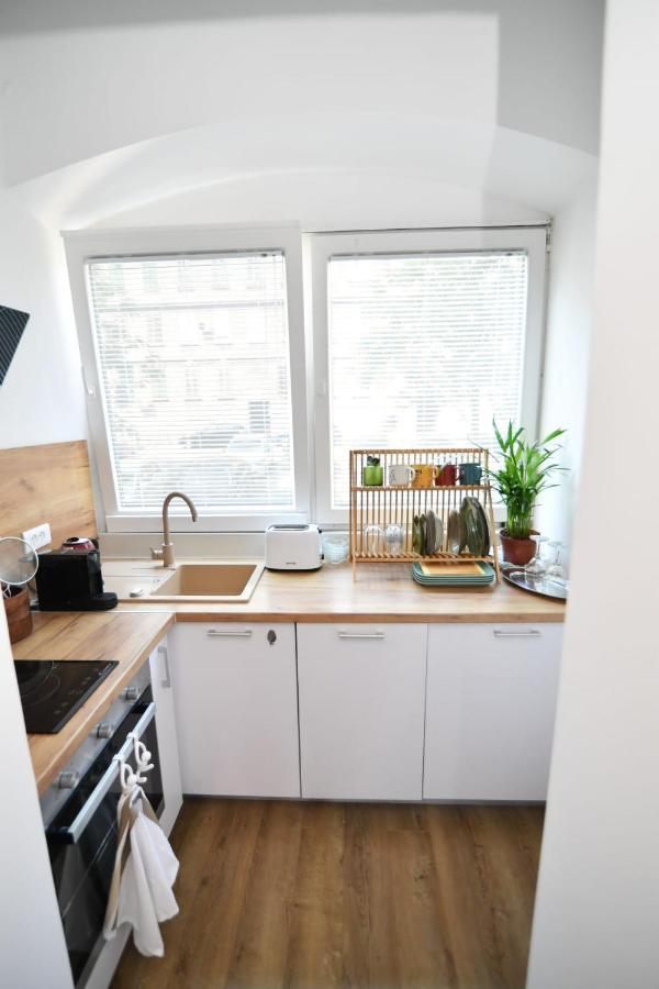 Nicole Apartment Rijeka Eksteriør billede