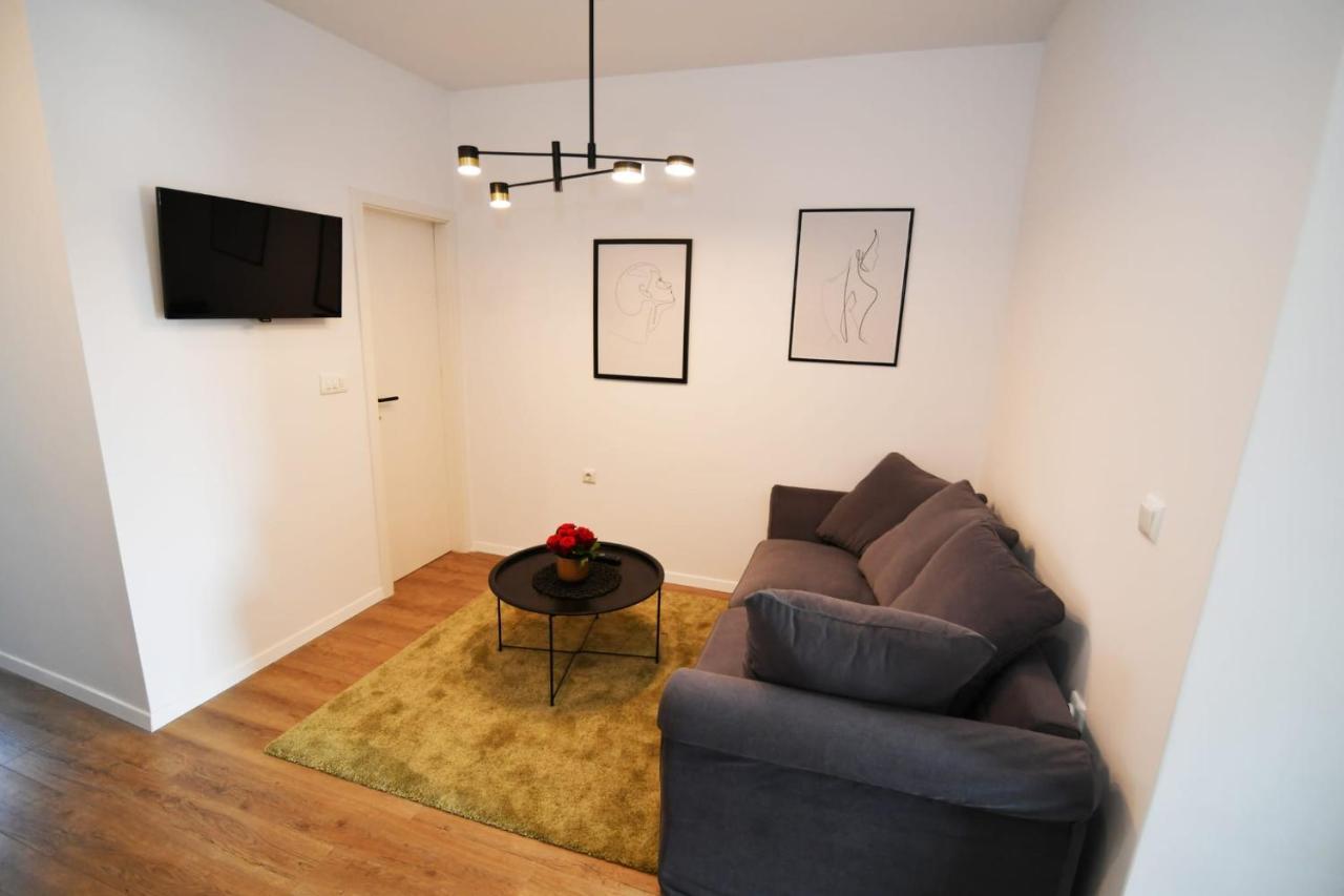 Nicole Apartment Rijeka Eksteriør billede